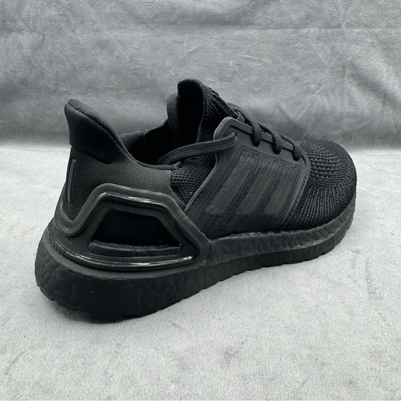 adidas UltraBoost 20 Training Running‎ Shoes Women’s Shoes Triple Black Size 5 - Picture 2 of 11
